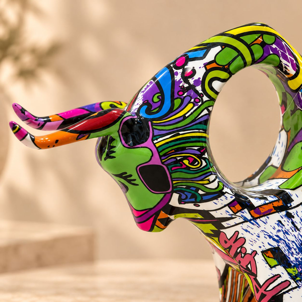 Colourburst Bull Showpiece