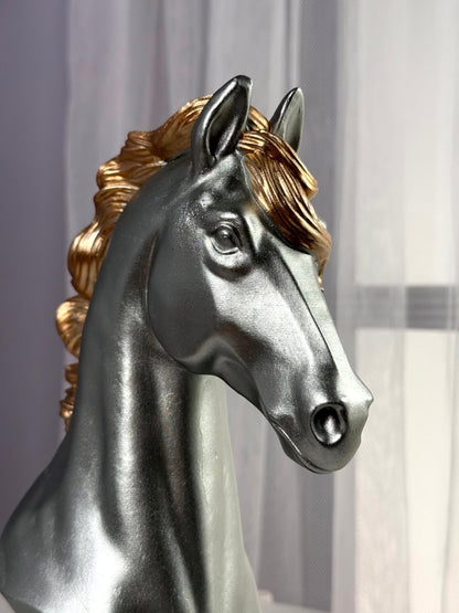 High Objects silver horse head showpiece with gold mane on black base, made of polyresin.