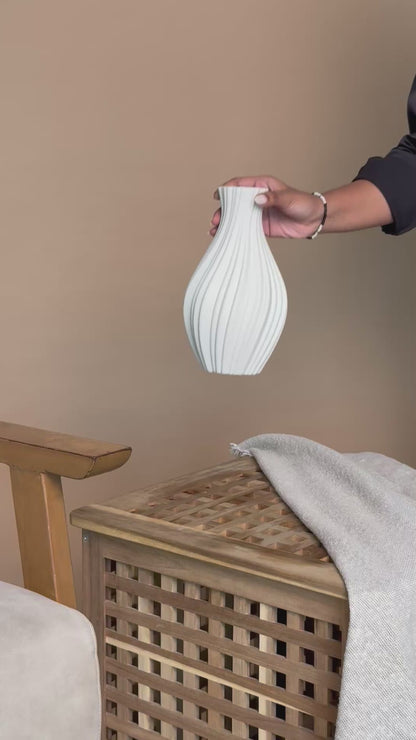 Lunara Vase
