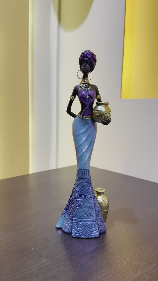 Grace of the Nile Showpiece