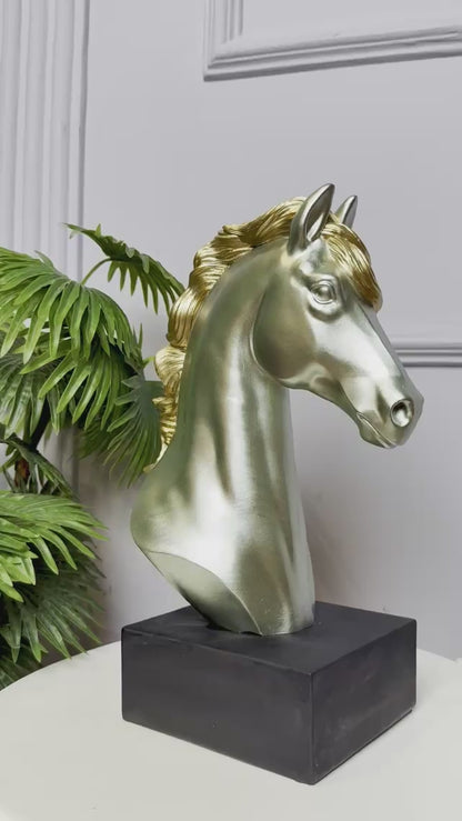 Royal Horse Head Showpiece