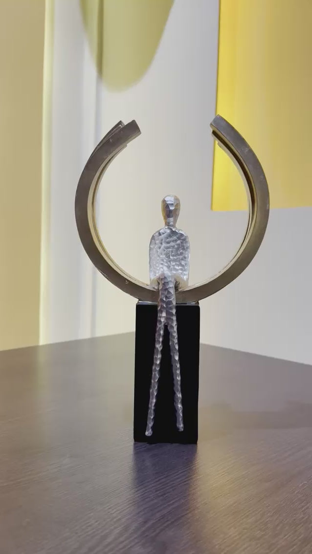 Arc of Reflection Showpiece