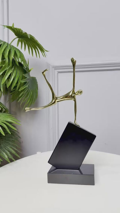 Golden Balance Artefact