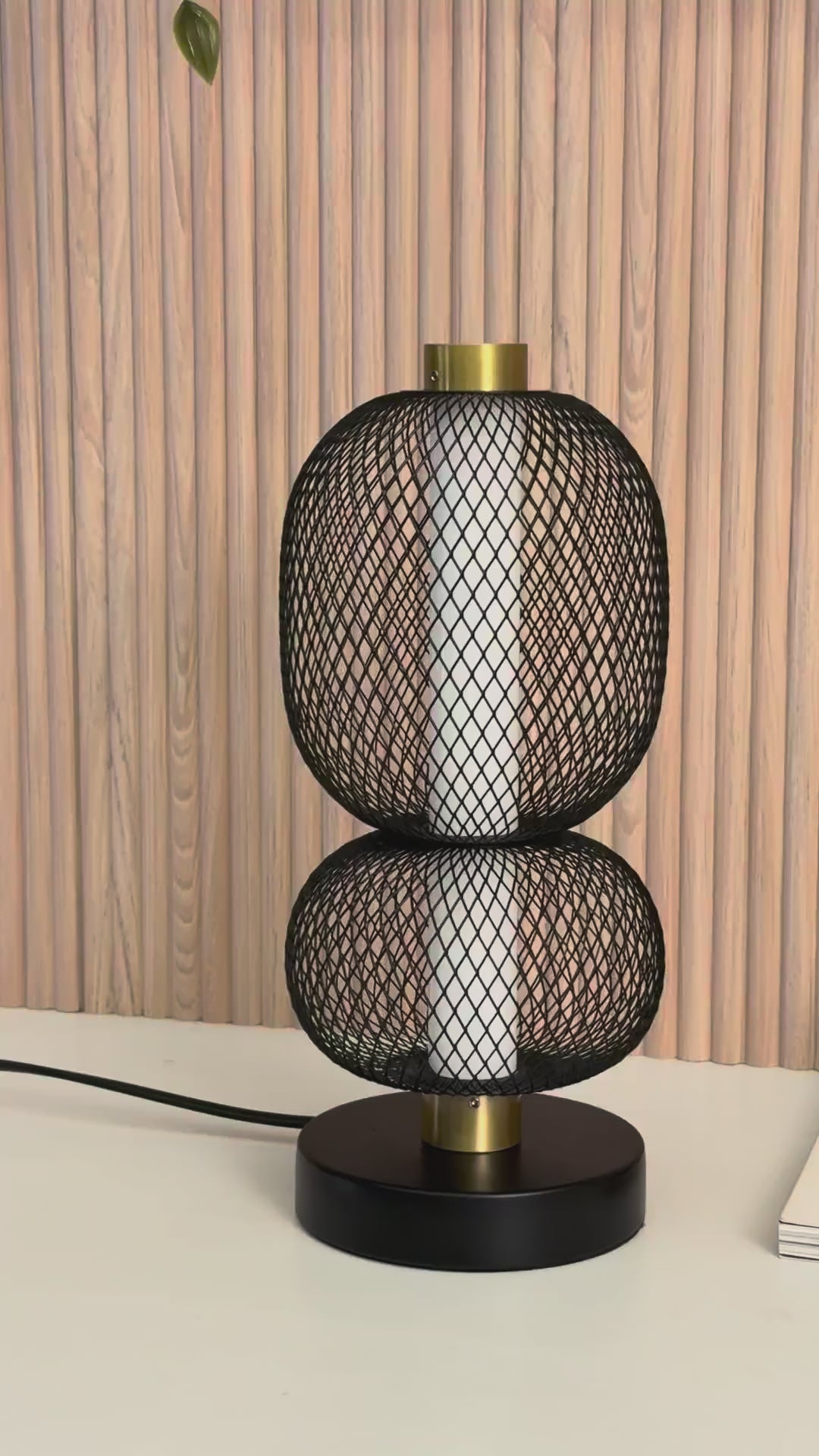 Nova Mesh Duo Table Lamp