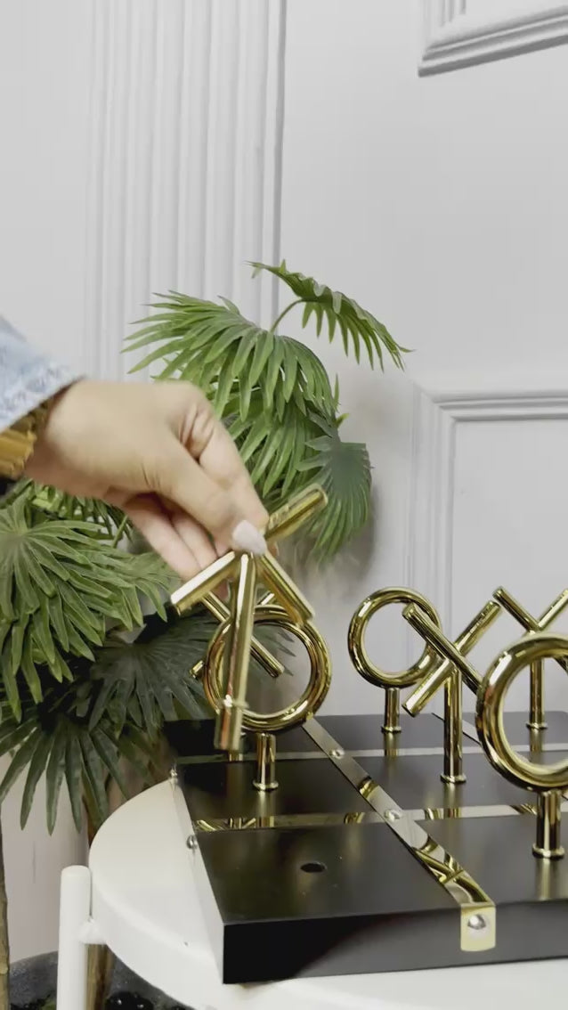Sculpted Gold Tic-Tac-Toe Set