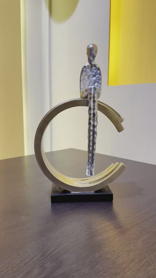 Arc of Solitude Showpiece