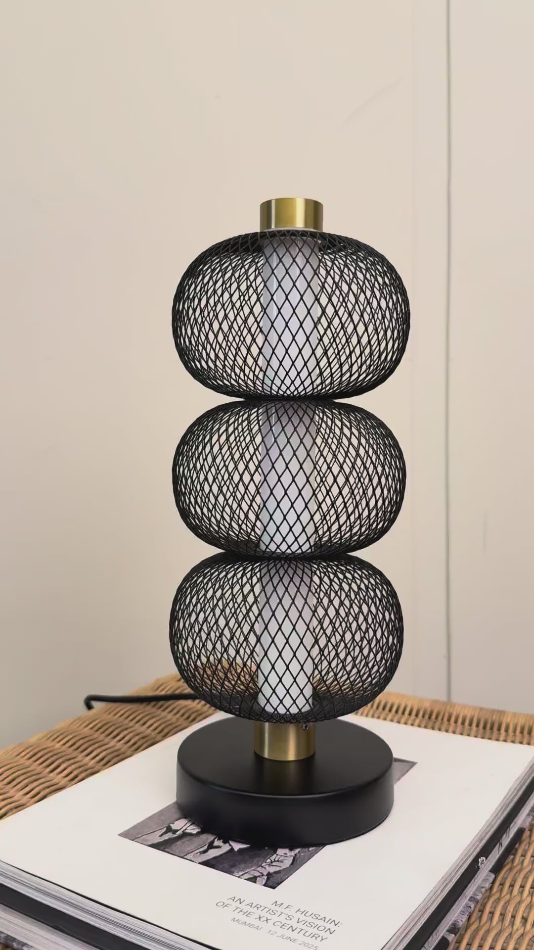 Trinity Mesh Table Lamp