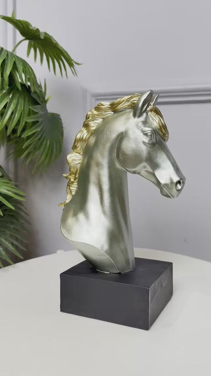 Royal Horse Head Showpiece